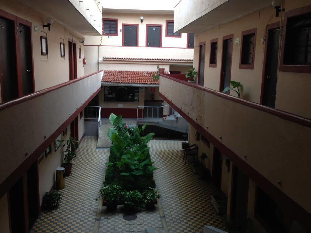 Hotel Gallo Rubio Guadalajara Extérieur photo