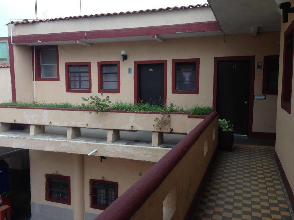 Hotel Gallo Rubio Guadalajara Extérieur photo